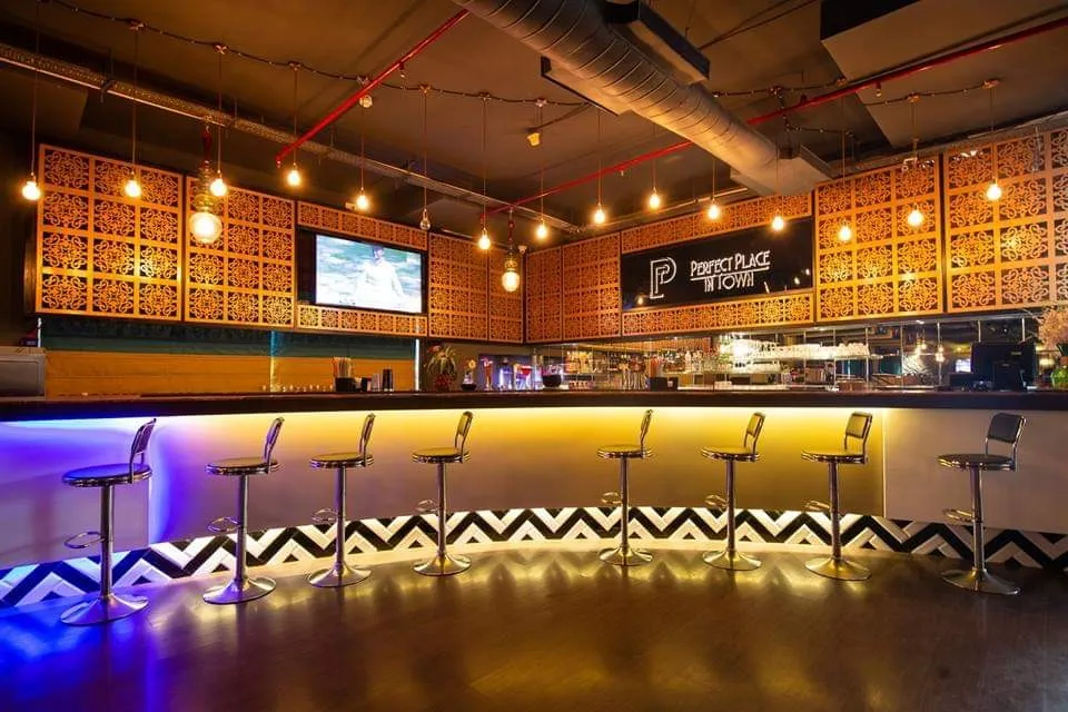 PPT - Perfect Place in Town