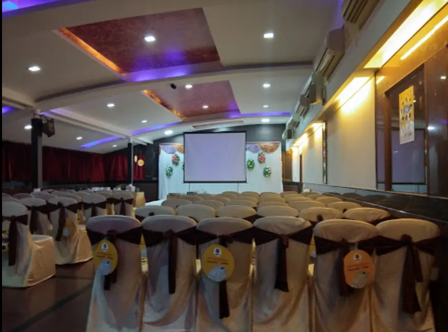Hotel Raj Comfort Inn