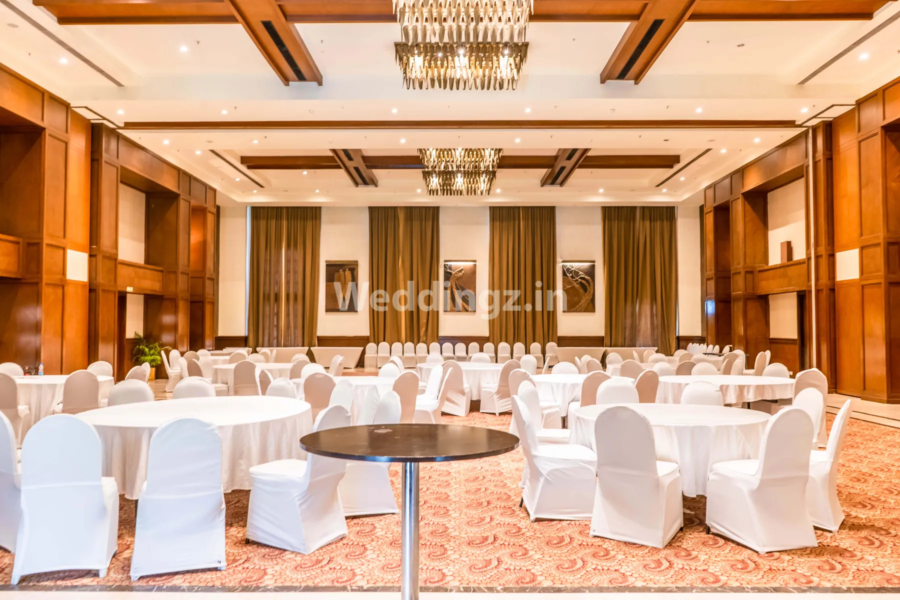DLF Club 5