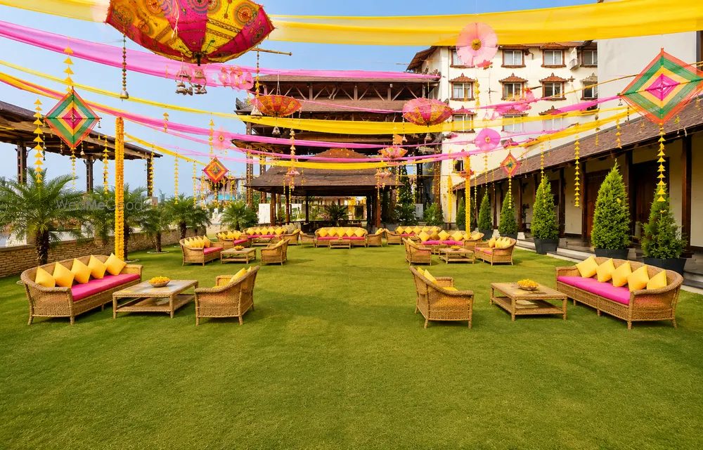 Shyama Sarovar Portico Orai