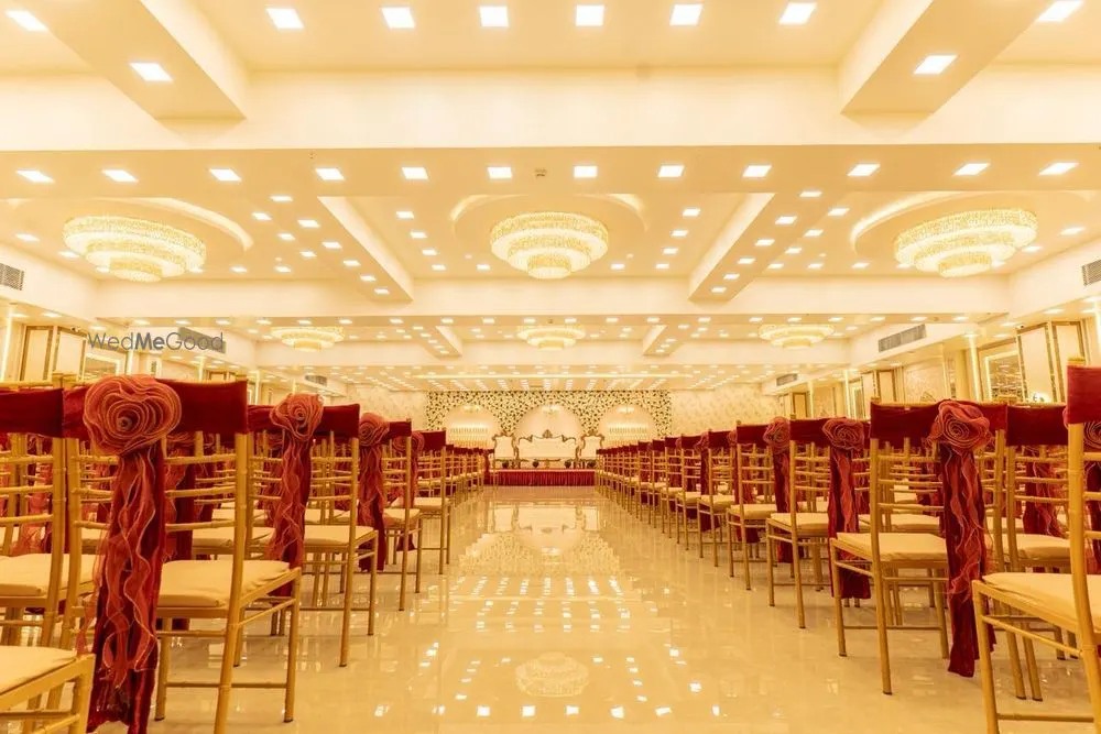 Maharaja Banquet And Residency Hotel