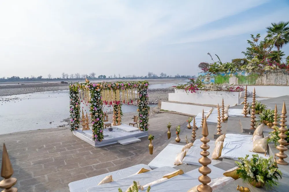 Evaara By The Ganges