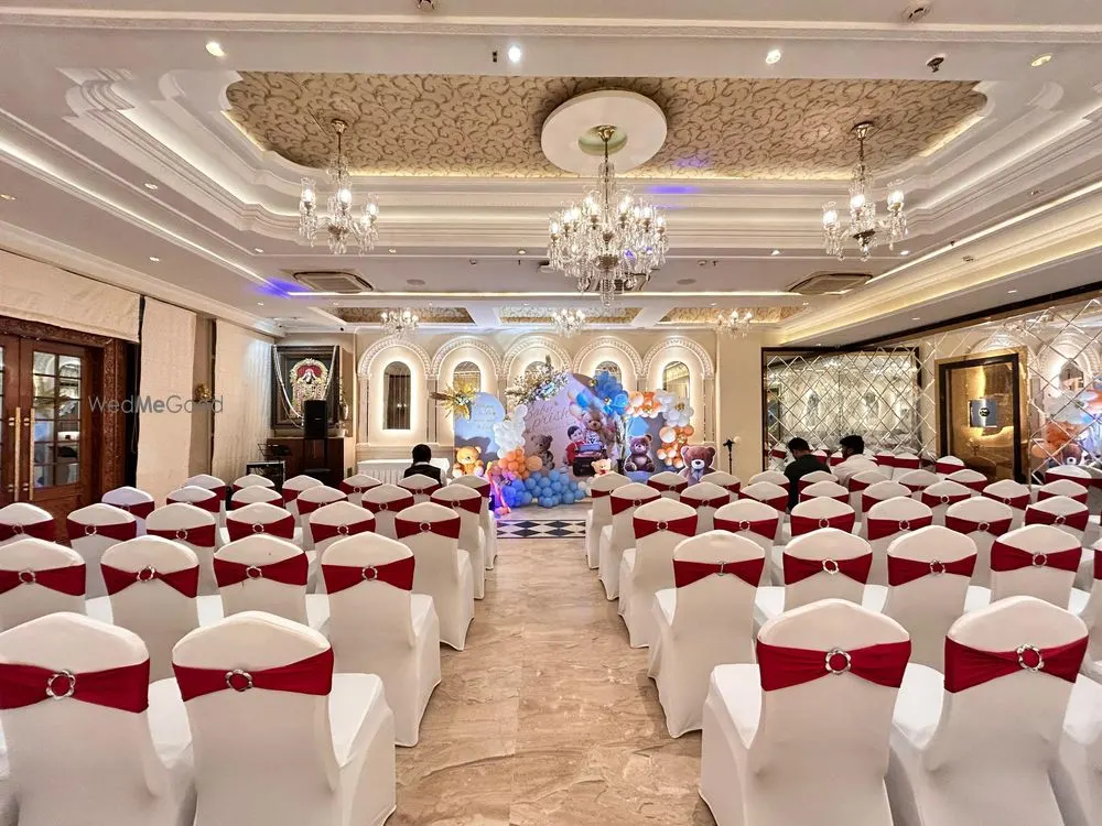 Anant Palace Premium Dining