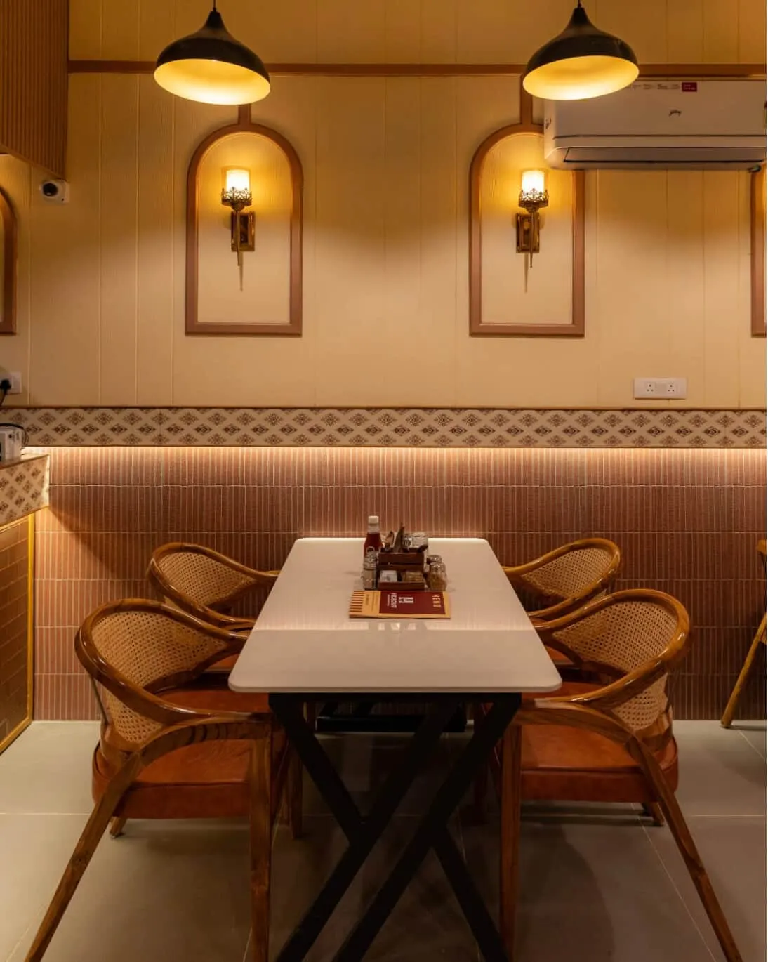 Hideout Cafe & Restro