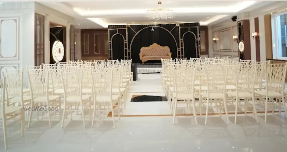 Sarovar Hills Hotel and Resort