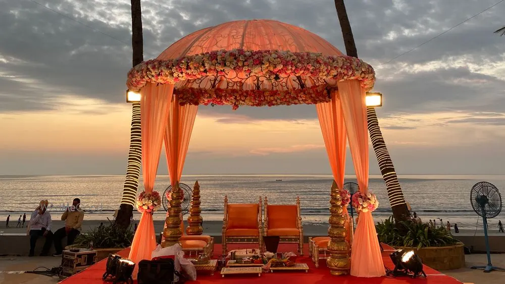 Sun n Sand Hotel