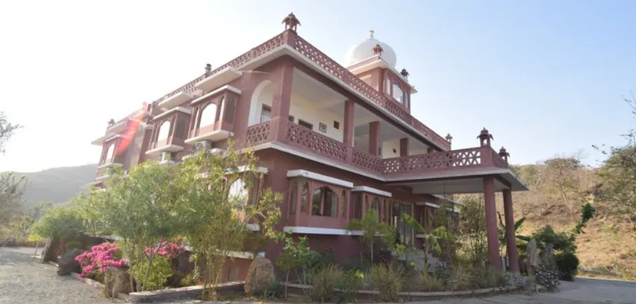 Kumbhalmer Resort