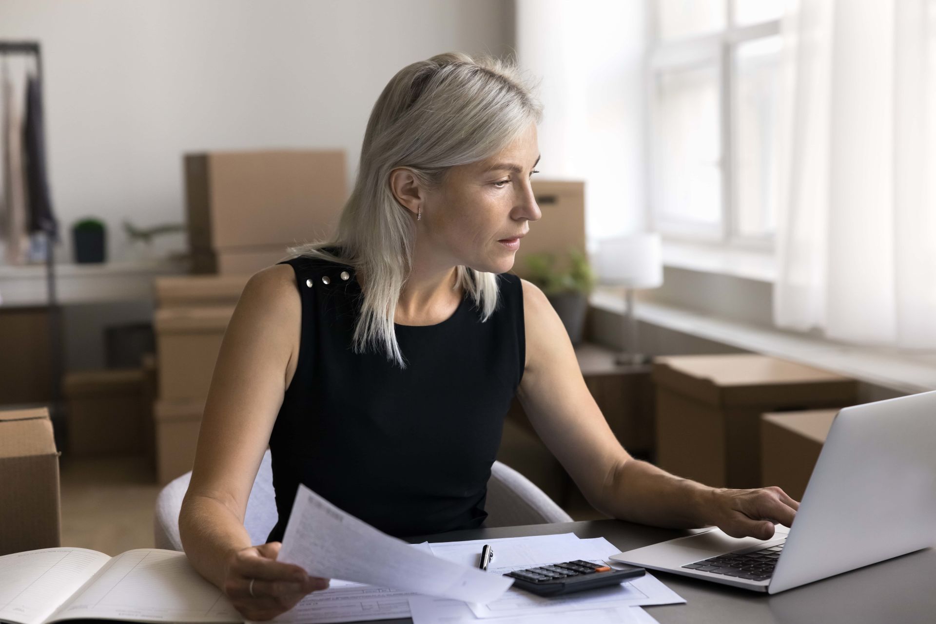 Procurement professional collaborating with analytics