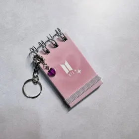 LLAVERO ANOTADOR BTS Cód.: LAA017