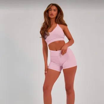 Short deportivo rosa