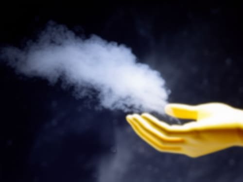 धुआँ सी ज़िंदगी: क्या आप भी 'सहारे' की तलाश में भटक रहे हैं?