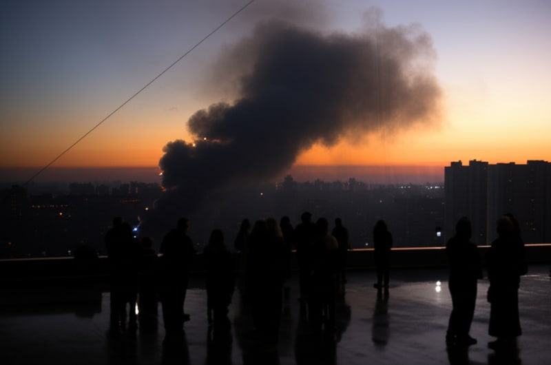 Global Tensions Ignite!  New Airstrikes Rock the Middle East – Is War Brewing Again?