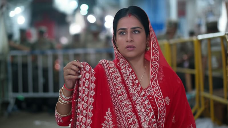 Delhi Market Rocks by Blast: 'We Live in Fear, But Life Must Go On!'  resilience