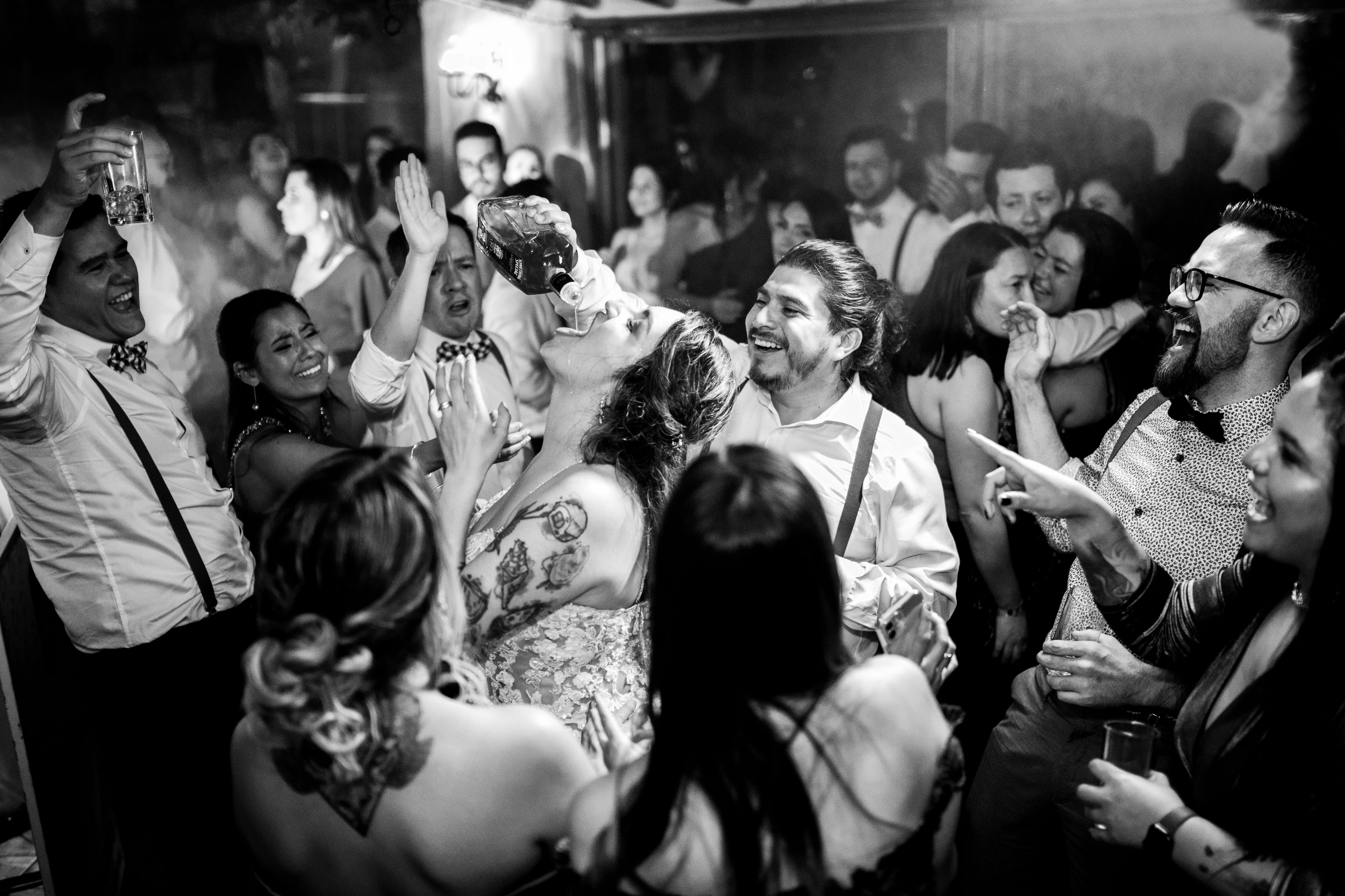 Fiesta de boda Bogotá - Primer baile novios