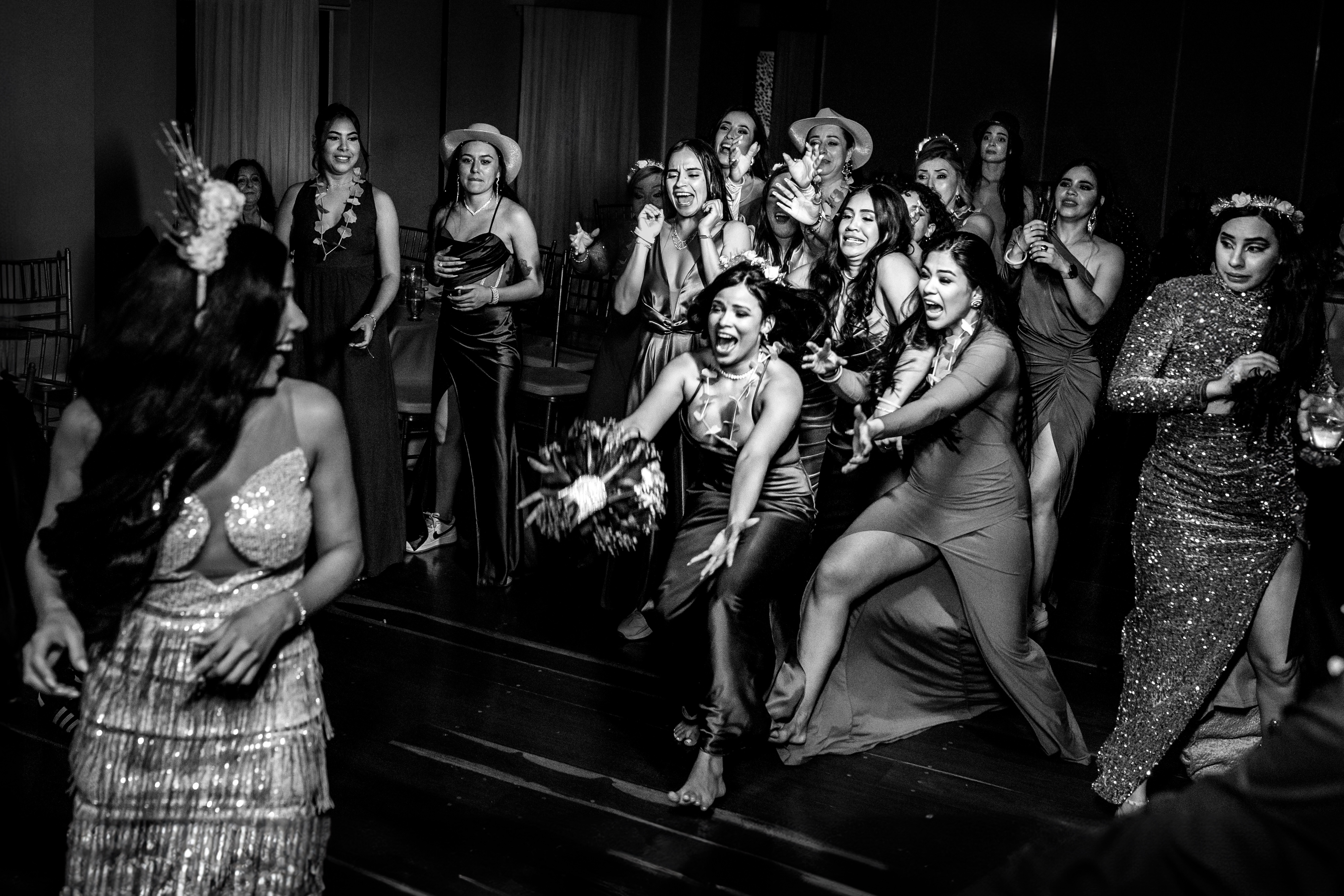 Recepción matrimonio Colombia - Invitados celebrando