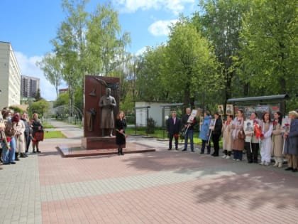 В Калуге у памятника фронтовому хирургу прошёл митинг