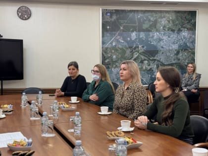 Накануне 8 марта городской голова Калуги встретился с женами бойцов СВО