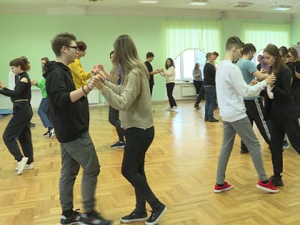 Калужан приглашают принять участие в "Вальсе Победы"