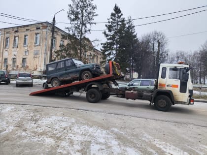 Депутаты помогают обеспечивать бойцов на передовой автотранспортом