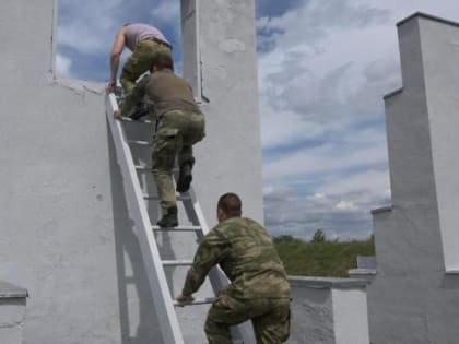 Сотрудники отдела специального назначения управления Федеральной службы исполнения наказаний   Калужской области приняли участие в соревнованиях по пауэртлону среди подразделений с