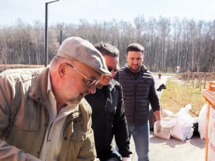 Правобережцы провели субботник