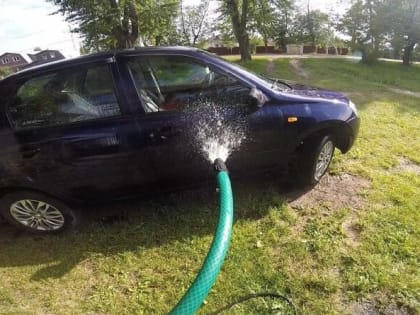 Мытьё автомобилей на дачной территории теперь является правонарушением