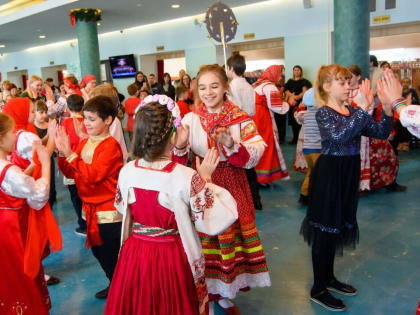 7 января Владислав Шапша принял участие в Рождественской епархиальной ёлке