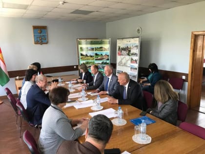 При единстве можно сделать и из невозможного возможное