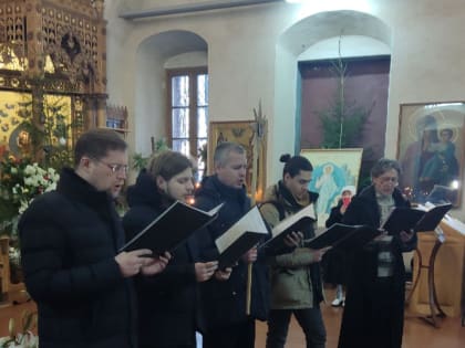 Козельск посетили колядовщики из Калужской митрополии