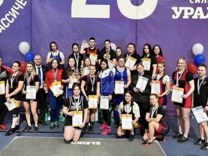 Калужские пауэрлифтеры завоевали 5 наград на чемпионате и первенстве России в Екатеринбурге