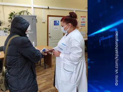 Сотрудники калужского Минздрава отработали смену в больницах по поручению губернатора