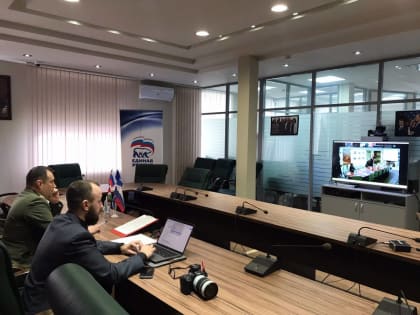 Калужские сторонники партии «Единая Россия» приняли участие в работе федерального дискуссионного клуба