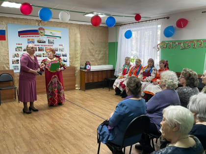 С русской песней в гости к друзьям