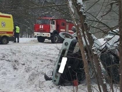 В жутком ДТП пострадали оба водителя