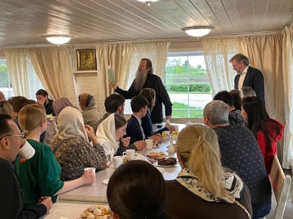 ИЗВЕСТНЫЙ МОСКОВСКИЙ ПРОПОВЕДНИК И ПИСАТЕЛЬ ПРОТОИЕРЕЙ АРТЕМИЙ ВЛАДИМИРОВ В СЕЛЕ ГУБИНО