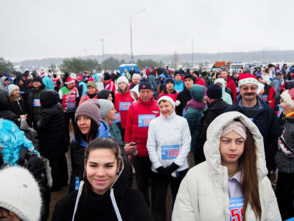 Калужане пробежали новогодние 2023 метра