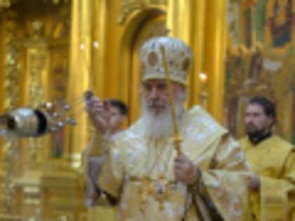 Митрополит Климент совершил всенощное бдение в Свято-Троицком кафедральном соборе