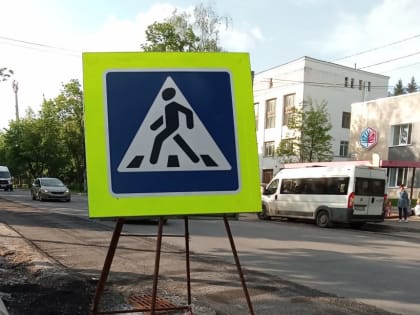 ГОРОЖАНАМ КАЖЕТСЯ, ЧТО ДОРОЖНИКИ НА ПРОСПЕКТЕ ЛЕНИНА ПРОСТАИВАЮТ, А В МЭРИИ УВЕРЯЮТ, ЧТО ОНИ ИДУТ С ОПЕРЕЖЕНИЕМ ГРАФИКА