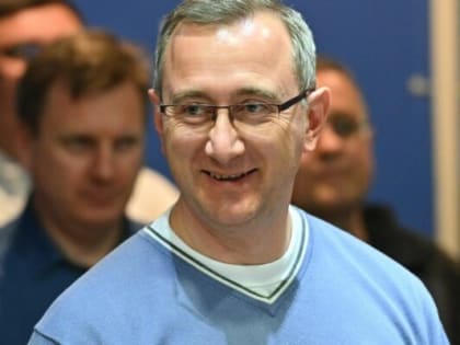 Владислав Шапша поздравил калужанок с первым весенним праздником