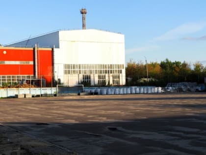 Городской голова проверил футбольное поле у калужской спортшколы «Торпедо»