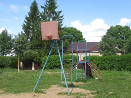 Мещовские молодогвардейцы поддержали проведение мониторинга детских площадок