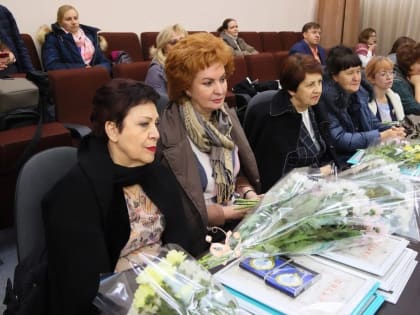 30 стипендиатов городского головы наградили медалями в Калуге