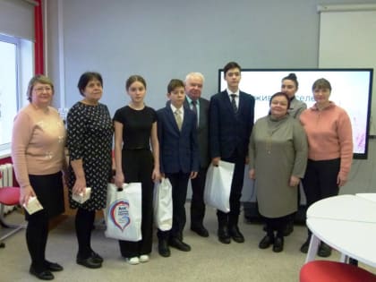 Владимир Леонов поздравил победителей Конкурса «Я живу на селе»