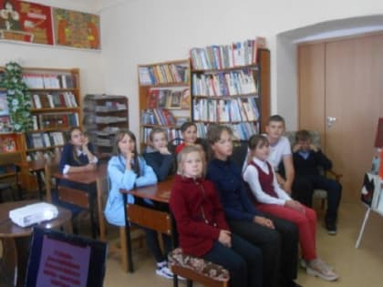 Галина Макова познакомила учащихся с героическим прошлым Калужской земли