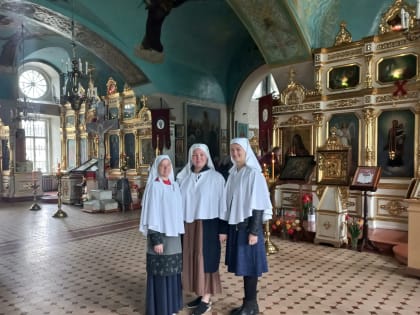 ЕПАРХИАЛЬНОЕ СЕСТРИЧЕСТВО МИЛОСЕРДИЯ И ПРИХОД БЛАГОВЕЩЕНСКОГО ХРАМА ПОЗДРАВИЛИ С ДНЁМ СВЯТЫХ ЖЁН-МИРОНОСИЦ ЖИТЕЛЬНИЦ ГОРОДА КОЗЕЛЬСКА