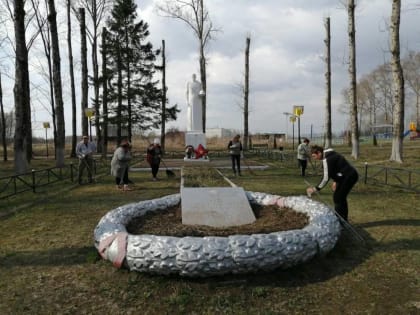 Секретарь регионального отделения партии «Единая Россия», губернатор Калужской области Владислав Шапша призвал партийцев региона и всех желающих принять участие в уборке территорий