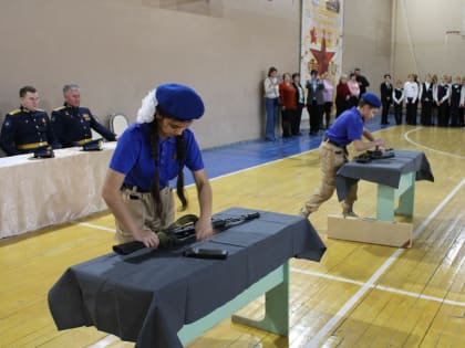 Красив в строю, силён в бою!