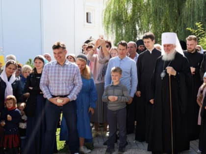 Архиерейское богослужение в Свято-Успенском женском монастыре с. Гремячево