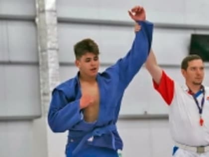 Победитель молодёжного чемпионата мира 2022 по самбо среди «кадетов» Владимир Досяк: «Перед соревнованиями – по три тренировки в день!»