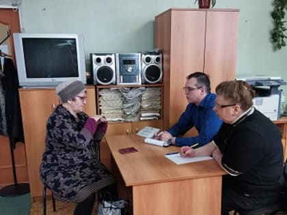 Одна голова хорошо, а две лучше: на вопросы жителей Малоярославецкого района отвечали юрист и нотариус